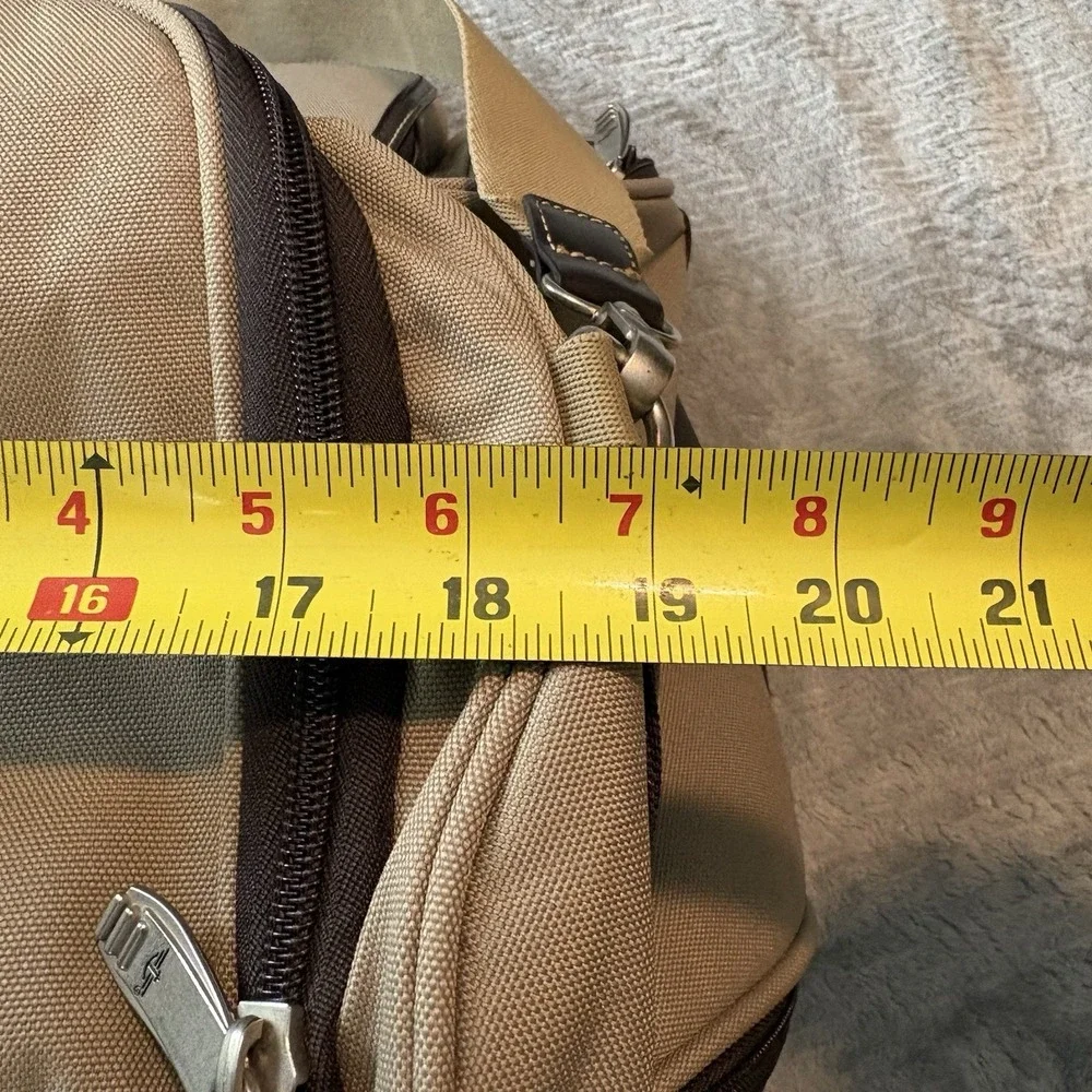 Dockers MDavis Tan Mid Size Duffel Bag